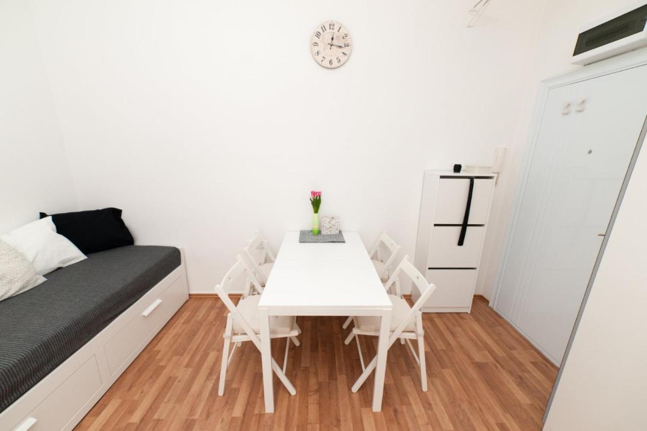 Mia Apartment Újvidék Kültér fotó